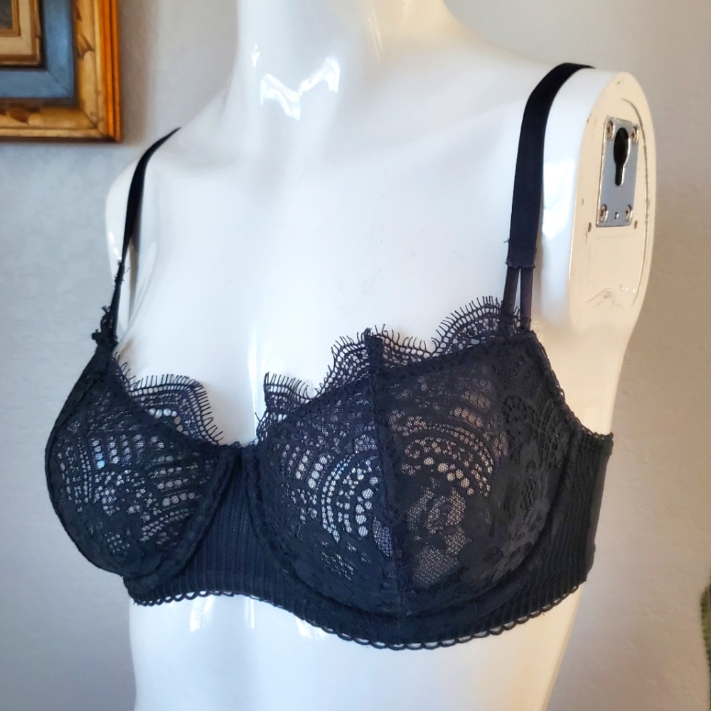 Victorias Secret Dream Angels Lace Bra 32DD